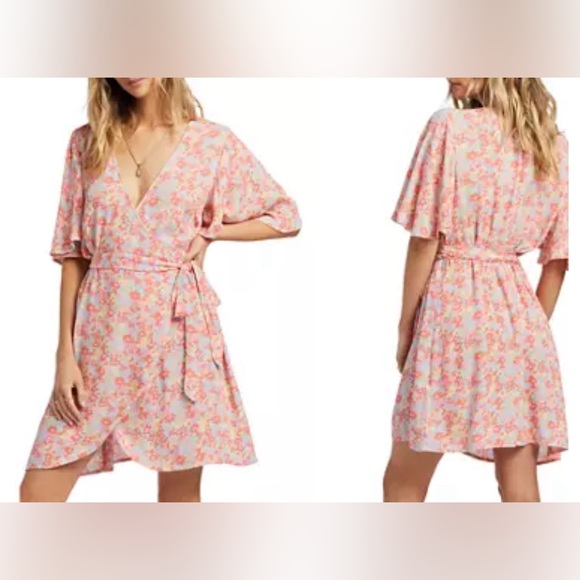 NWT Billabong Wrap flutter sleeve dress size Medium 10 - Picture 1 of 5